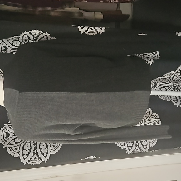 Design History sweater - Picture 4 of 7